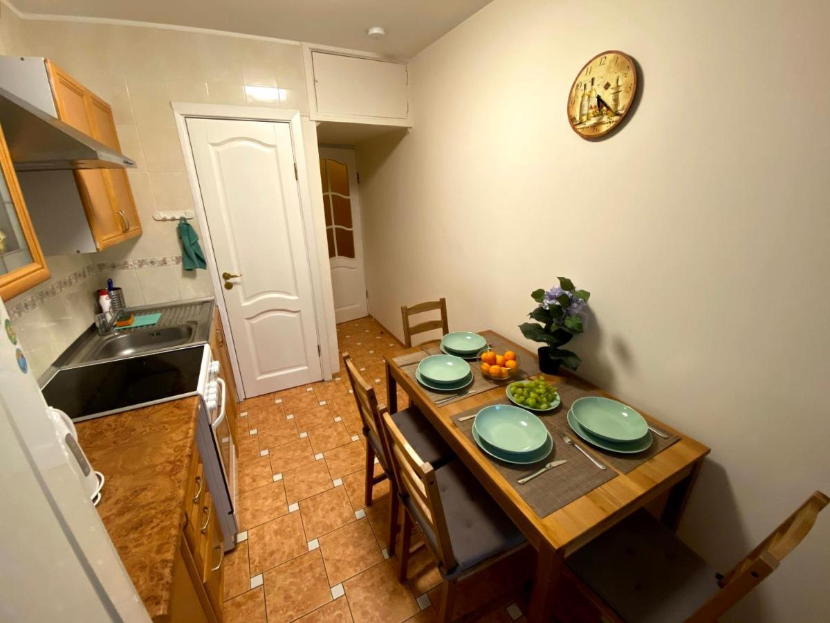 Your Home - Central Studio Apartment, Balcony, Parking & Self Check-In Vilnius Bagian luar foto