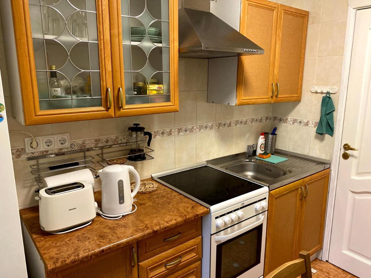 Your Home - Central Studio Apartment, Balcony, Parking & Self Check-In Vilnius Bagian luar foto