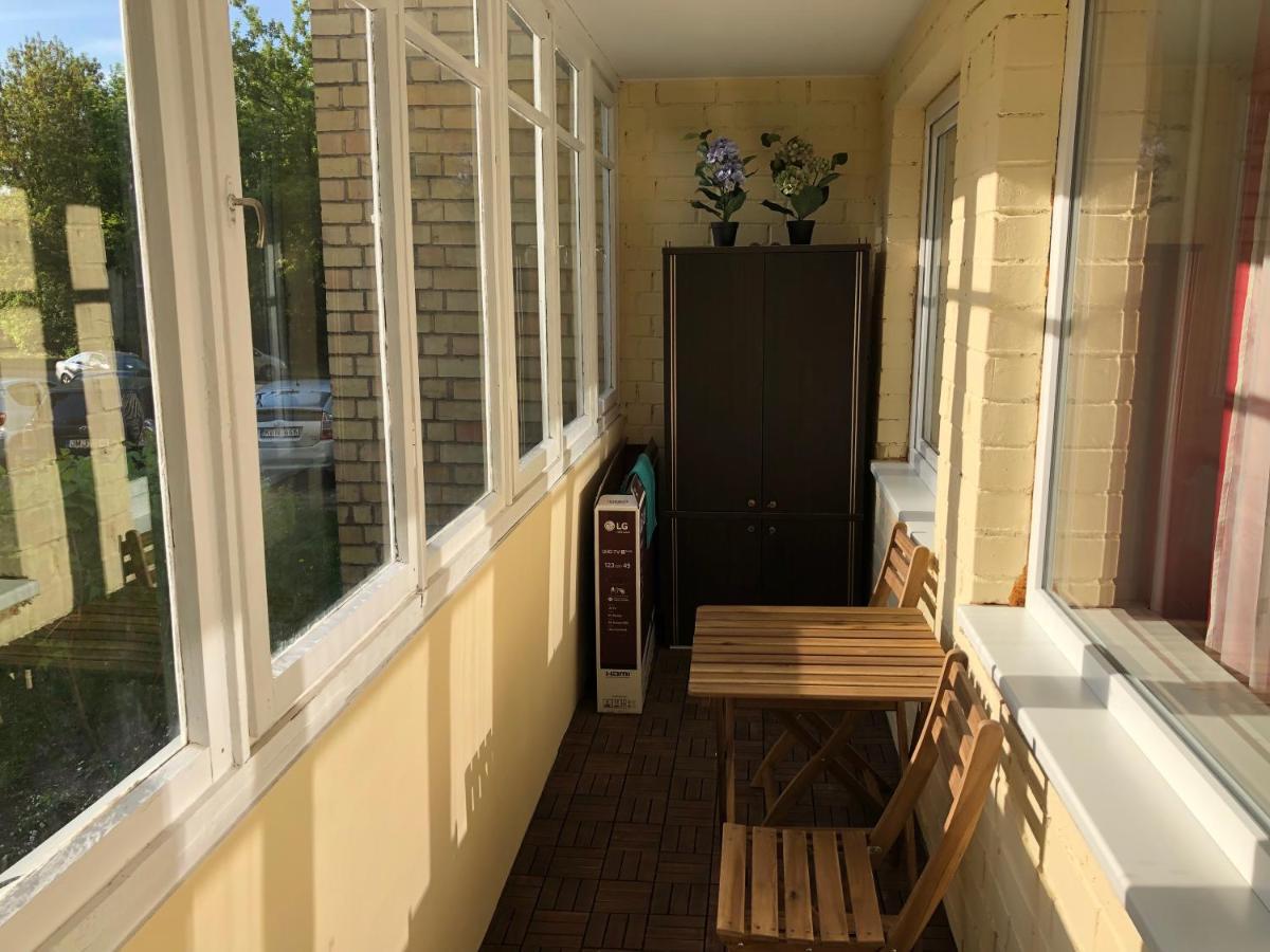 Your Home - Central Studio Apartment, Balcony, Parking & Self Check-In Vilnius Bagian luar foto